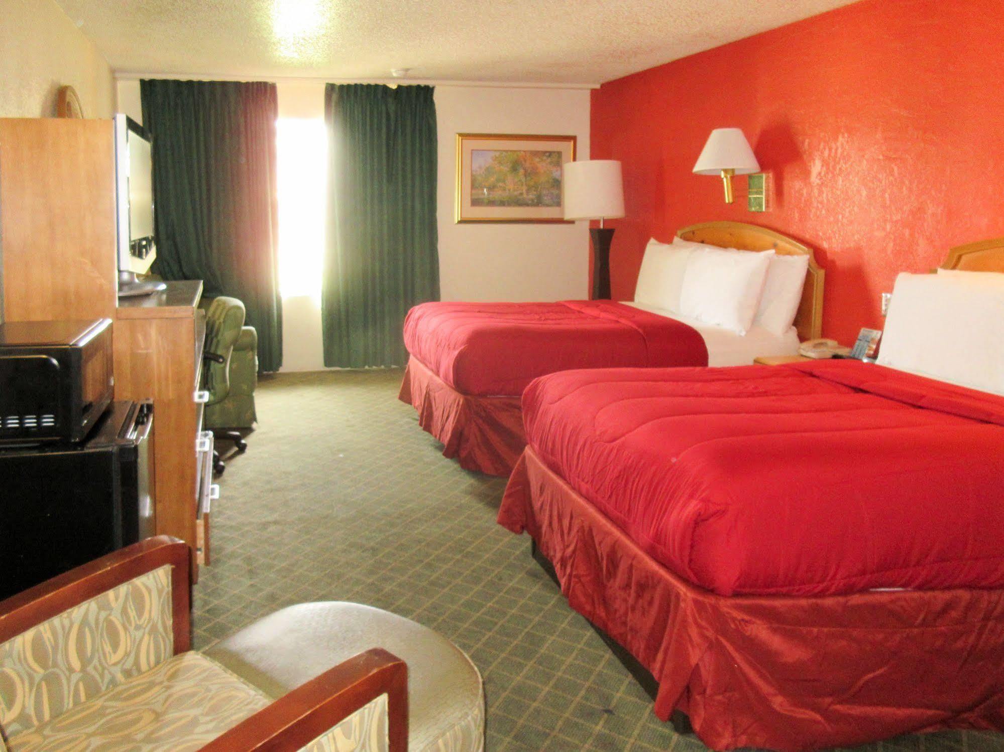 Rodeway Inn & Suites Denver Exterior photo